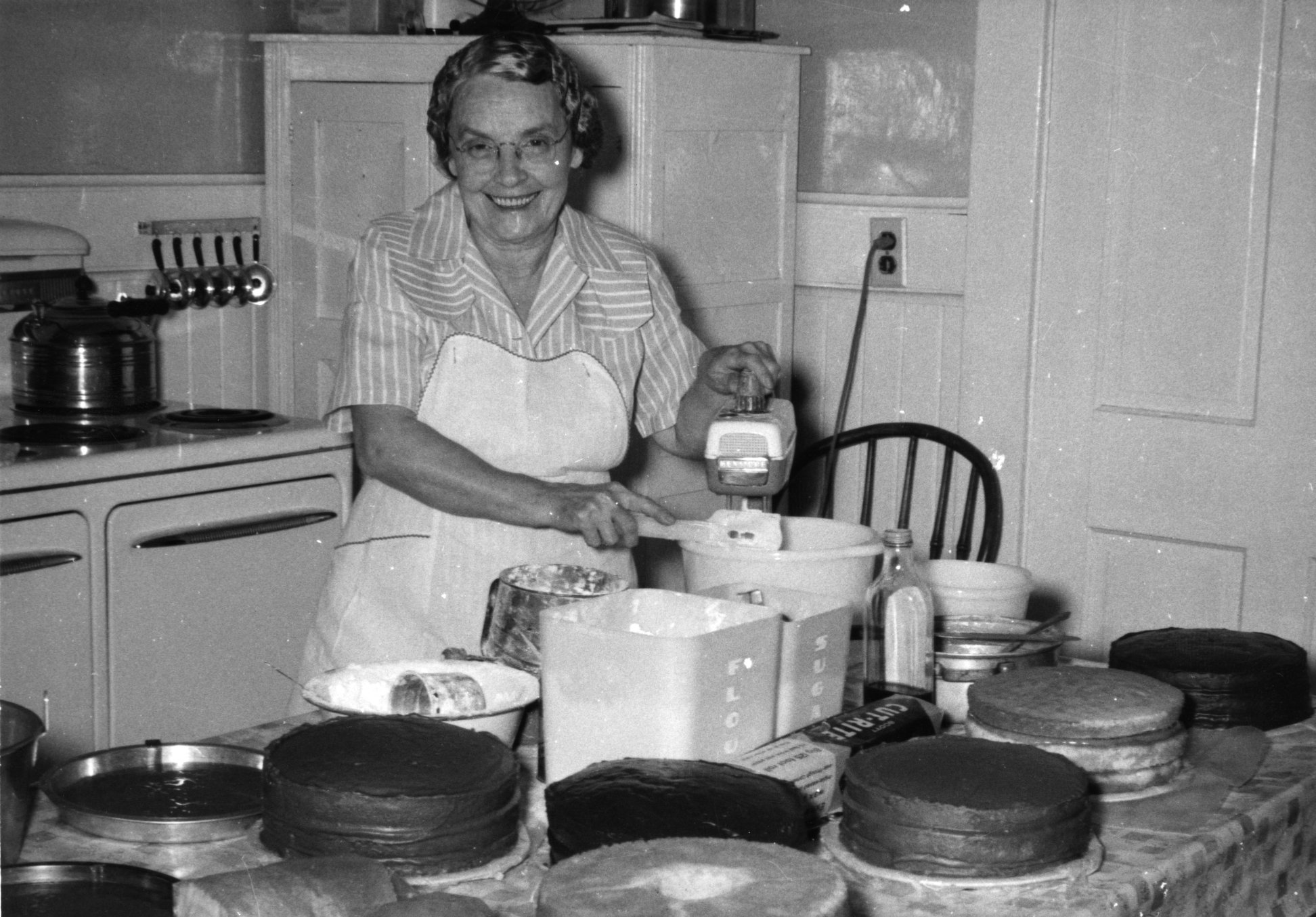 woman-in-kitchen.jpg